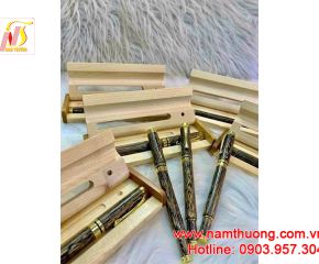 Bút trầm hương 05