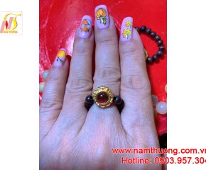 Nhẫn Trầm Hương