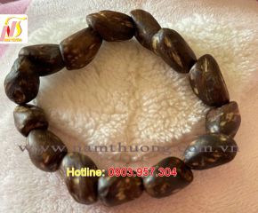 Vòng tay trầm hương NT 63