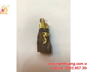 Mặt dây chuyển Trầm Hương