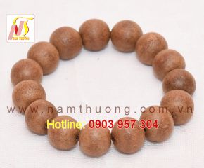 Vòng tay trầm hương NT 17