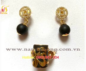 Bông tai trầm hương