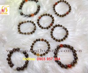Vòng tay trầm hương NT 54
