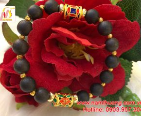 Vòng tay trầm hương NT