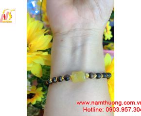 Vòng tay trầm hương