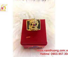 Nhẫn Trầm Hương