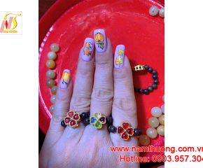 Nhẫn Trầm Hương