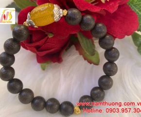 Vòng tay trầm hương NT
