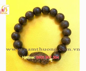 Vòng tay trầm hương NT