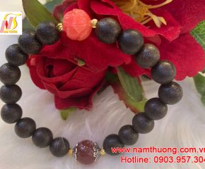 Vòng tay trầm hương NT